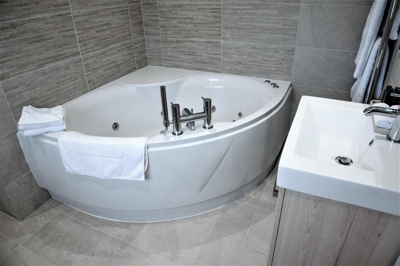 The H Boutique Hotel Bakewell Extérieur photo
